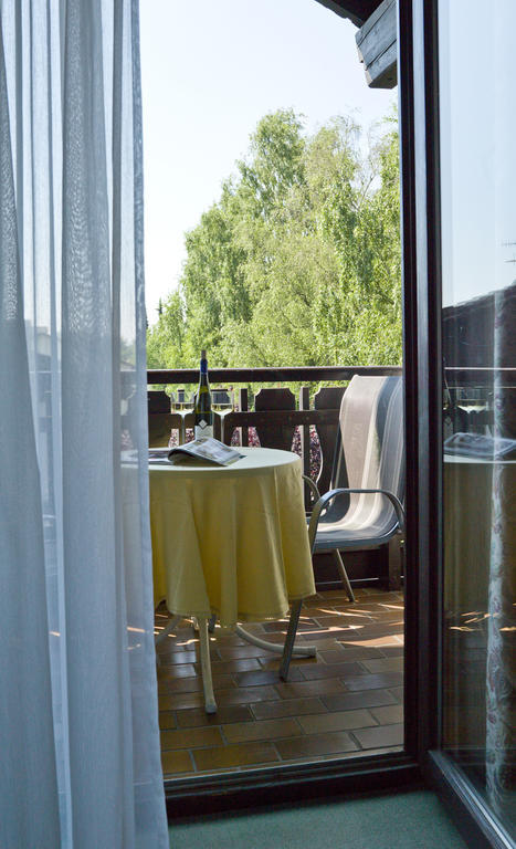 באד פיסינג Hotel Garni Vier Jahreszeiten חדר תמונה