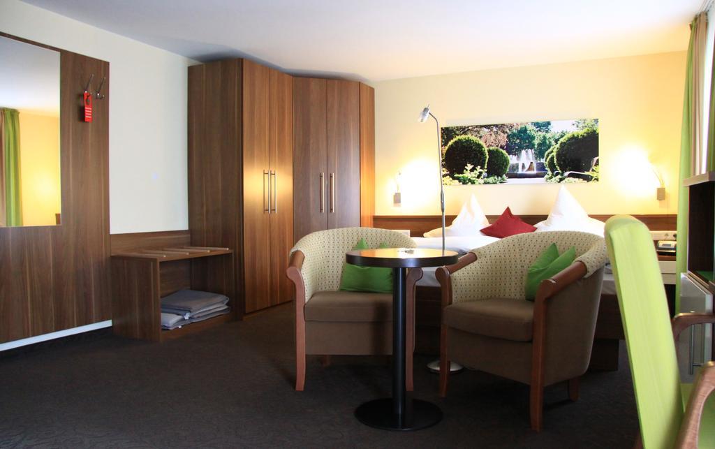 באד פיסינג Hotel Garni Vier Jahreszeiten מראה חיצוני תמונה
