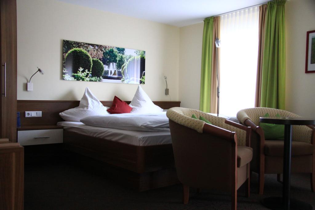 באד פיסינג Hotel Garni Vier Jahreszeiten מראה חיצוני תמונה